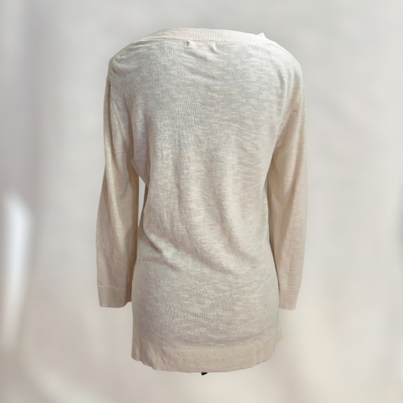 ⭐️GAP Cream Sweater with Watermelon Design Size Small (Fits More Like A Med) - Picture 3 of 6